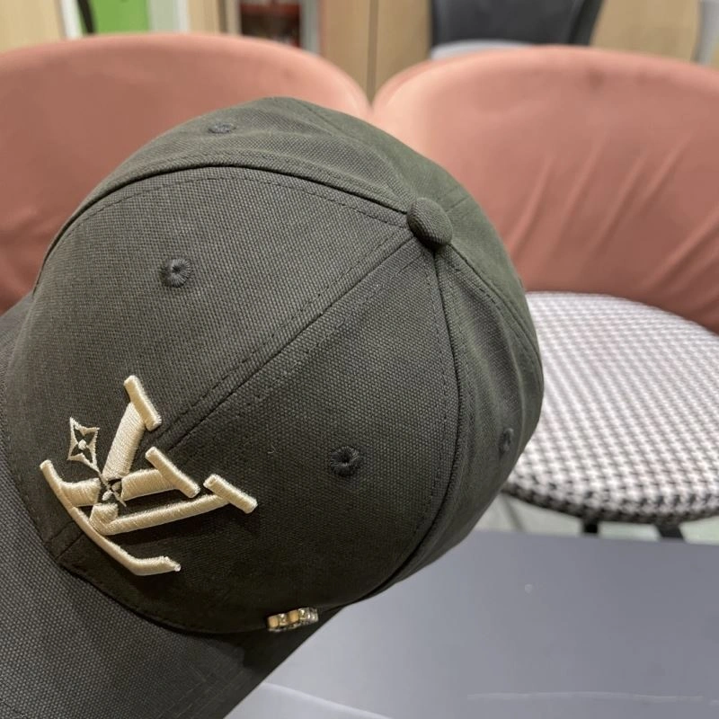 Fashionable Louis Vuitton Caps 258128