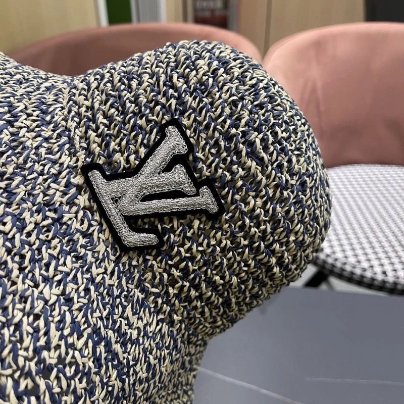 Louis Vuitton Caps Compact 258131