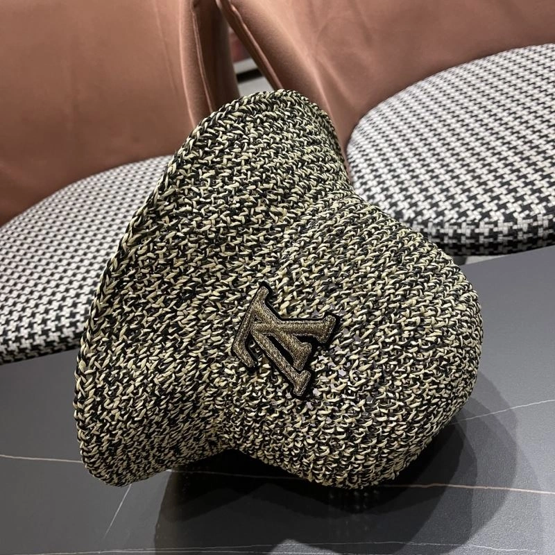 Louis Vuitton Caps Refined 258138