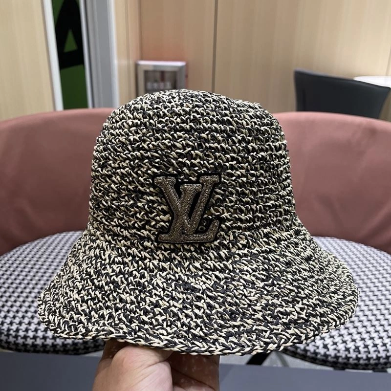 Louis Vuitton Caps Refined 258138