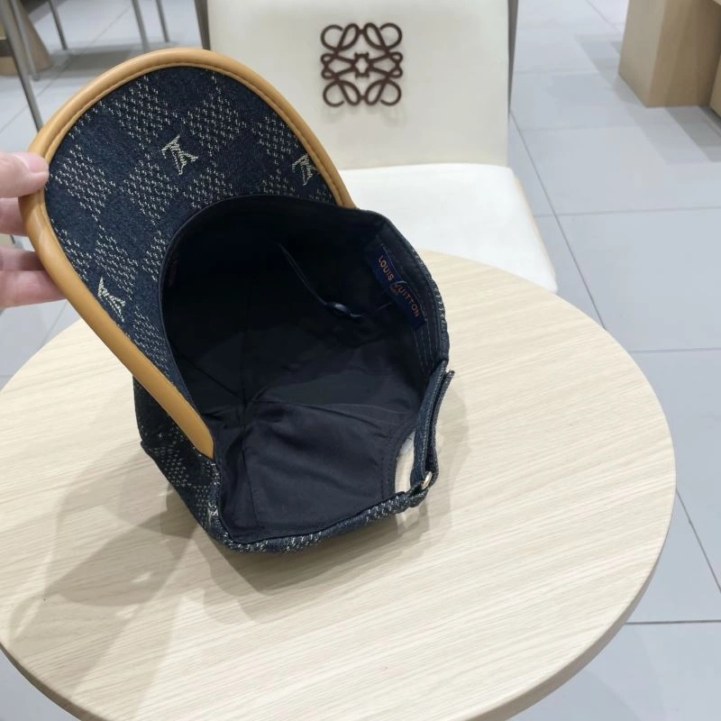Louis Vuitton Caps Unisex 258127