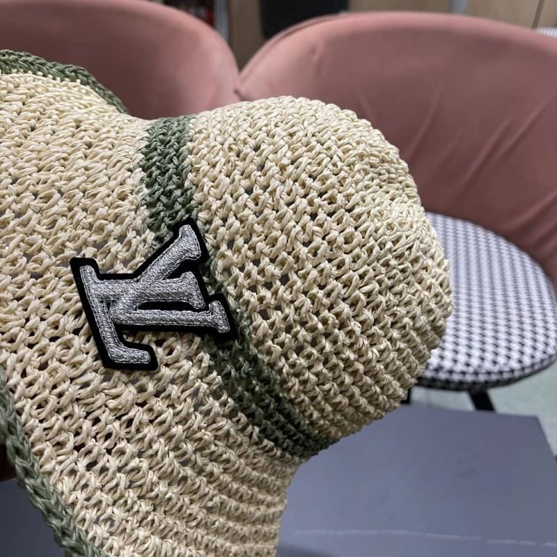 Louis Vuitton Caps ZipUp 258116