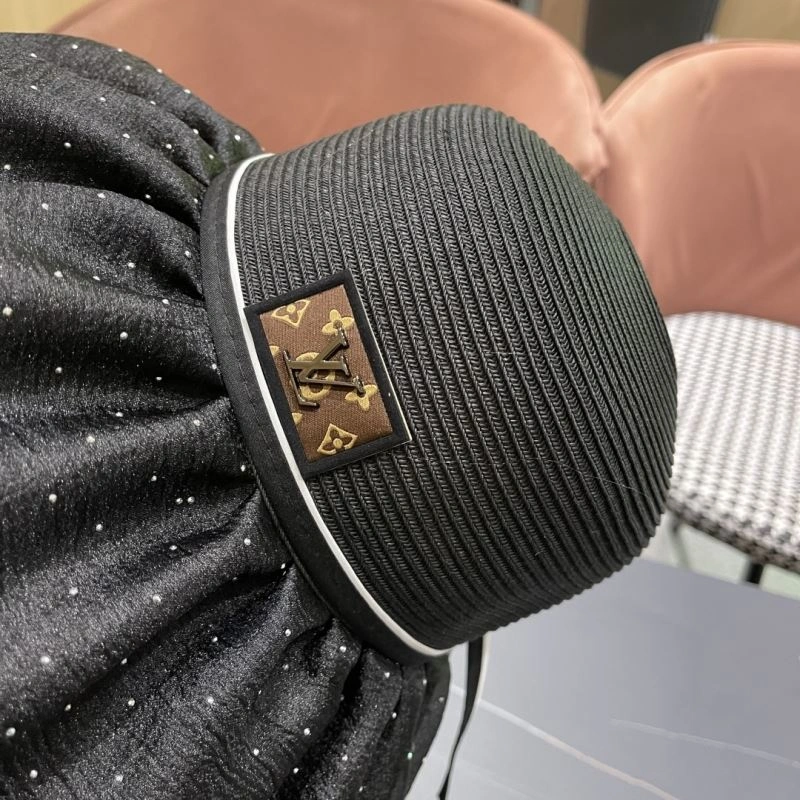 WaterResistant Louis Vuitton Caps 258144