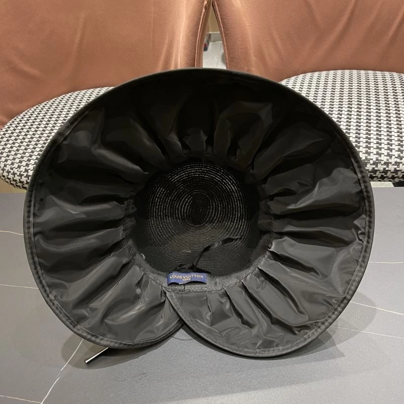 WaterResistant Louis Vuitton Caps 258144