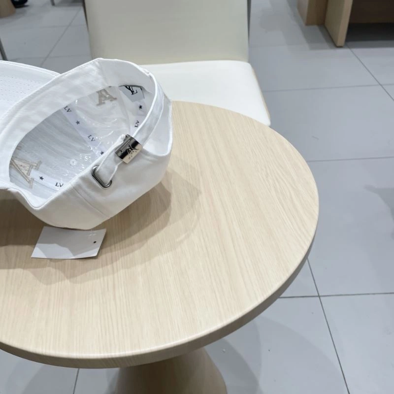 Louis Vuitton Caps Attractive 258132