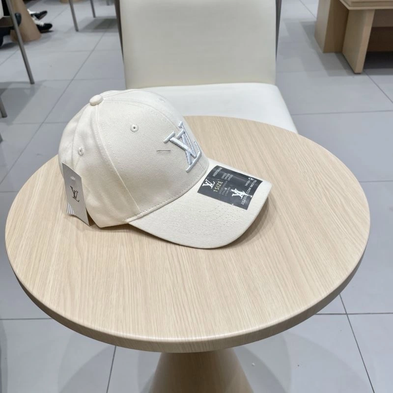 Louis Vuitton Caps Resilient 258111