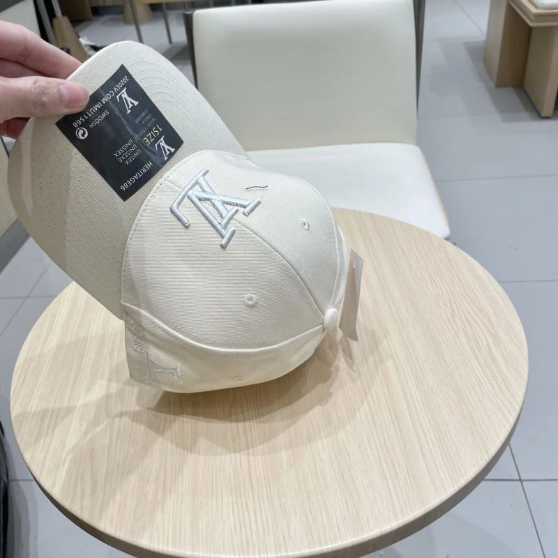 Louis Vuitton Caps Resilient 258111