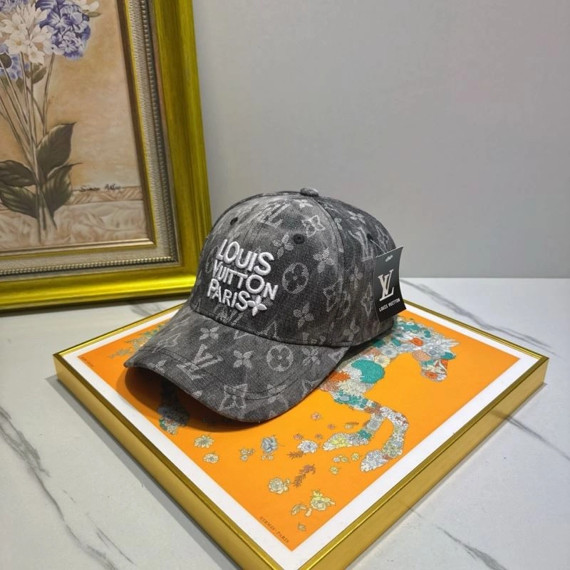 Louis Vuitton Caps EyeCatching 258109