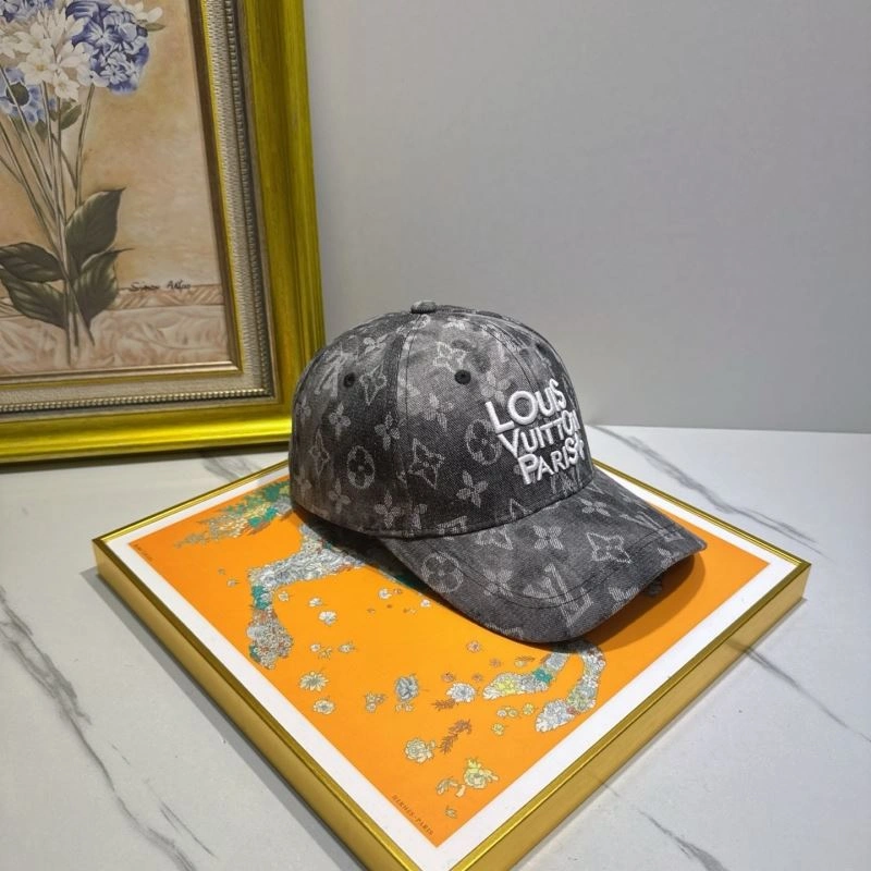Louis Vuitton Caps EyeCatching 258109