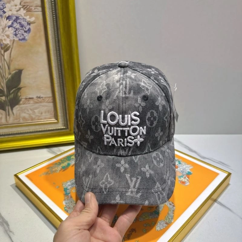 Louis Vuitton Caps EyeCatching 258109