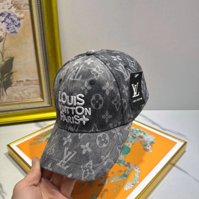 Louis Vuitton Caps EyeCatching 258109