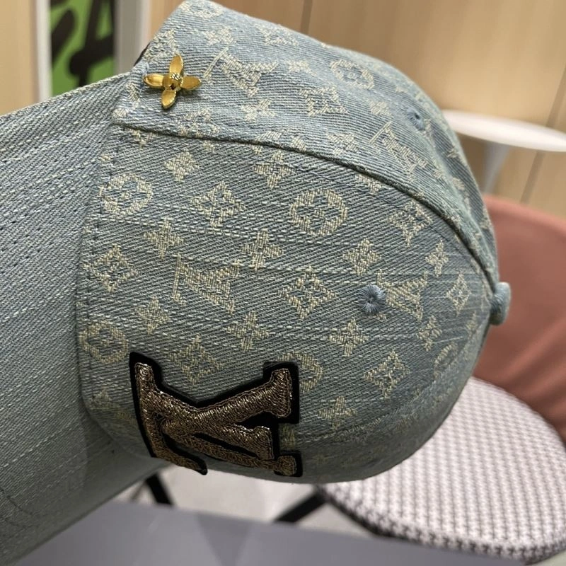 Louis Vuitton Caps Bold 258105