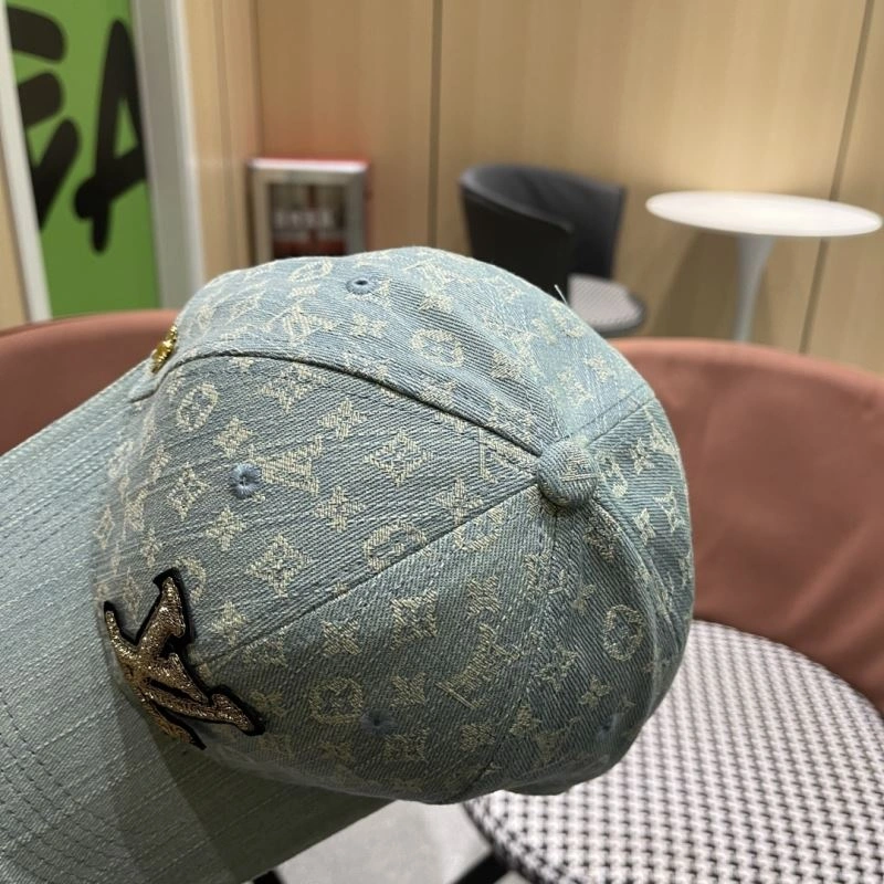 Louis Vuitton Caps Bold 258105