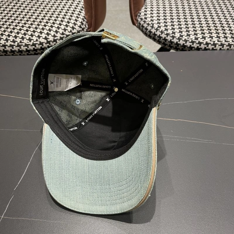 Louis Vuitton Caps Bold 258105