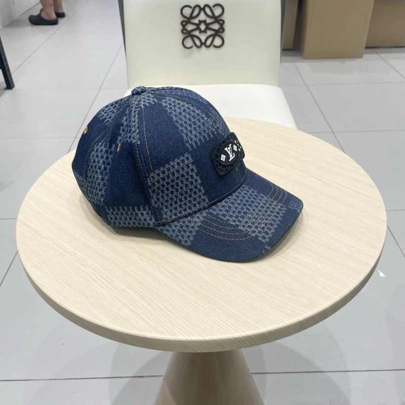 Louis Vuitton Caps EyeCatching 258077