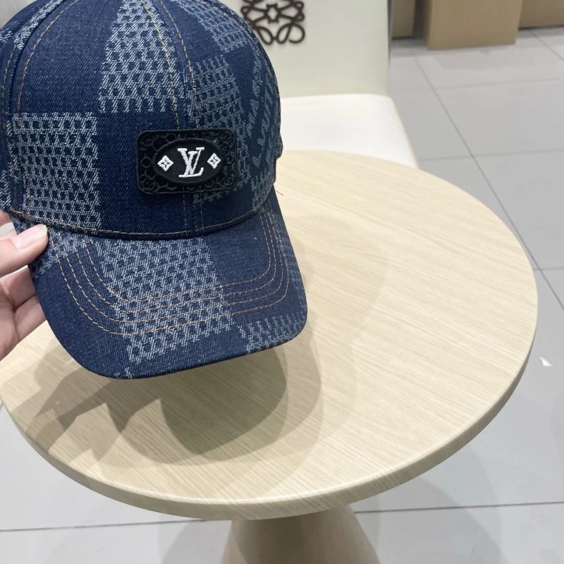 Louis Vuitton Caps EyeCatching 258077