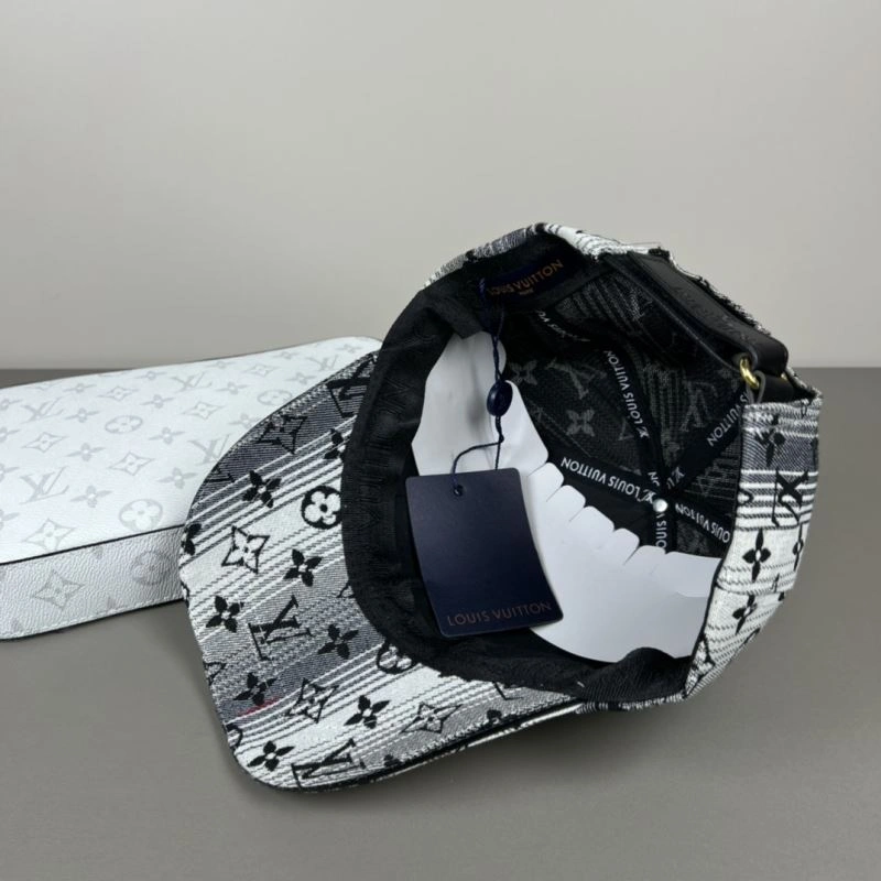 Louis Vuitton Caps ZipUp 258076