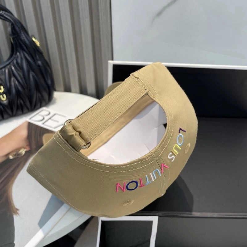 Louis Vuitton Caps Sleek 258097