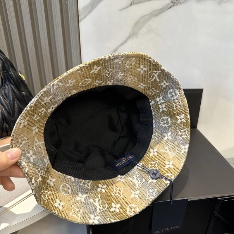 ZipUp Louis Vuitton Caps 258069