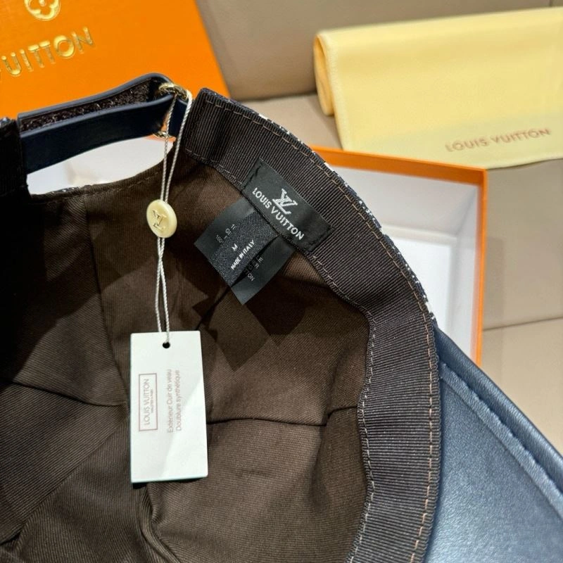 Louis Vuitton Caps Compact 258066