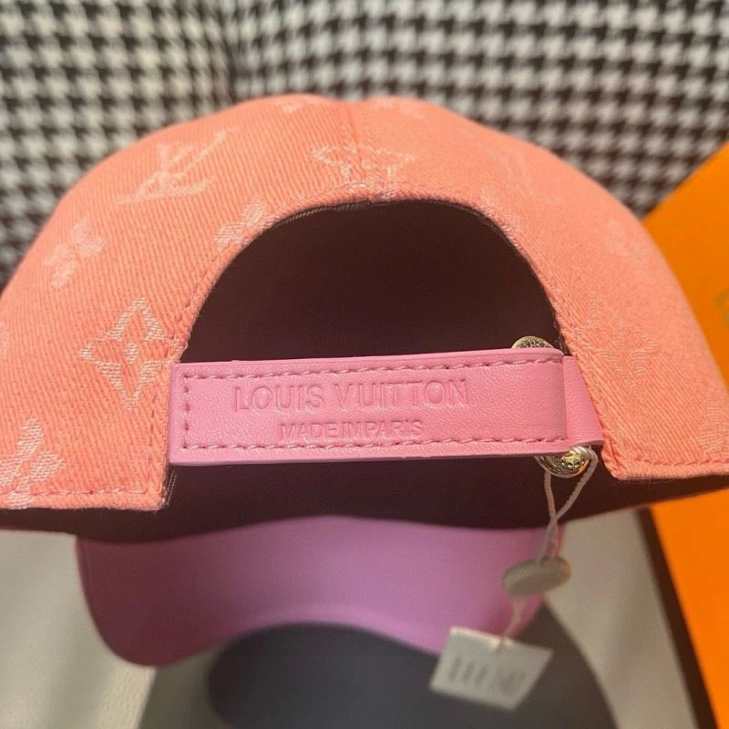 Louis Vuitton Caps Durable 258061