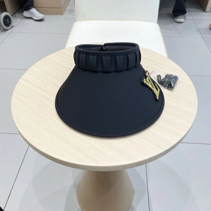 Louis Vuitton Caps Effortless 258034