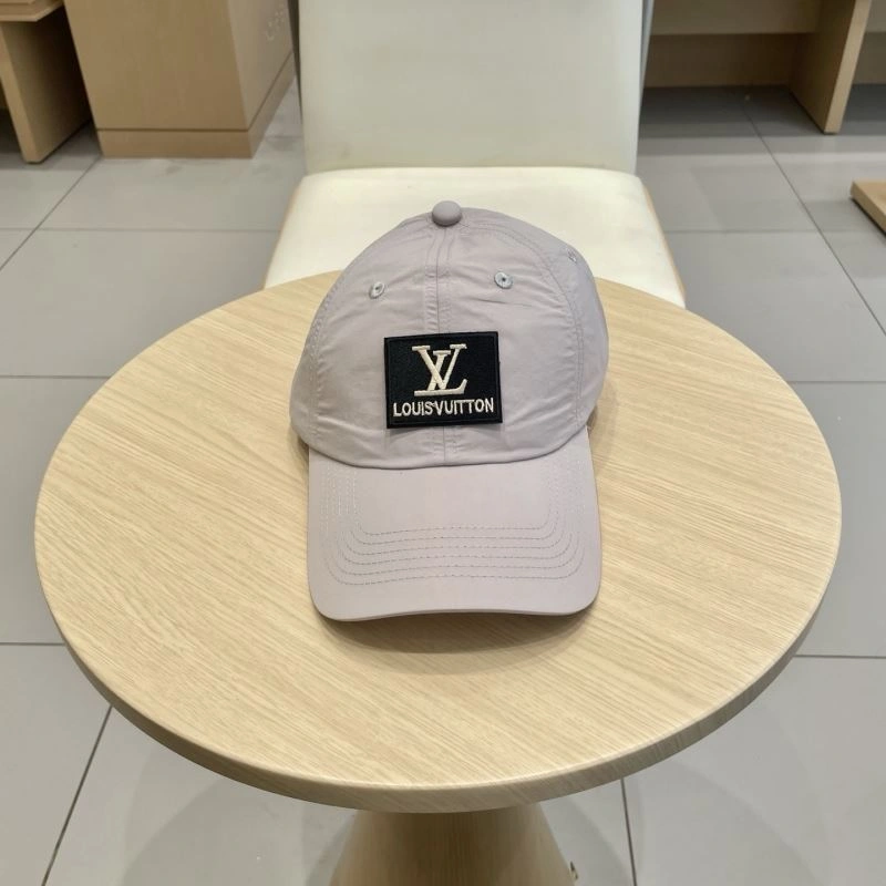 Louis Vuitton Caps Bold 258057