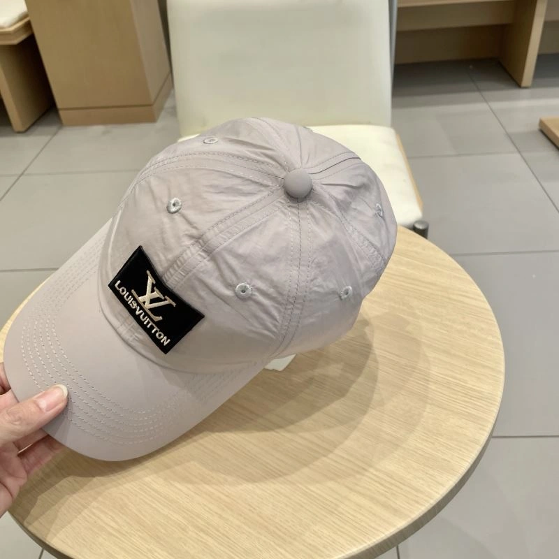 Louis Vuitton Caps Bold 258057