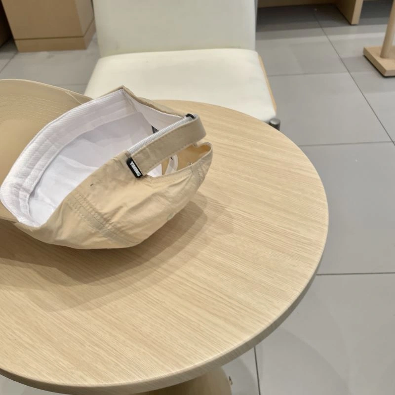 Durable Louis Vuitton Caps 258044