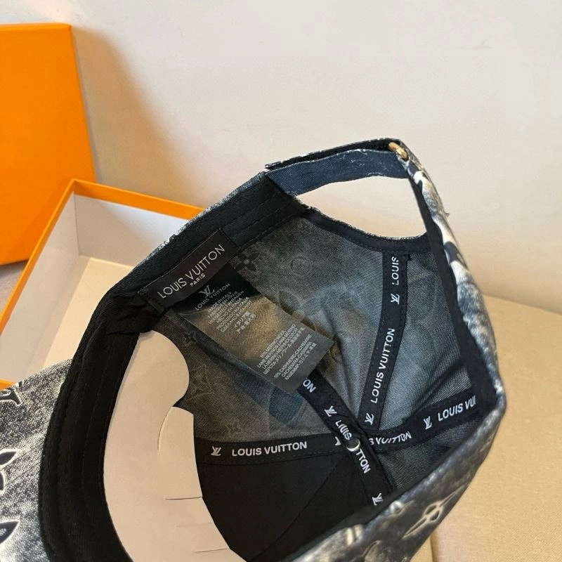 Louis Vuitton Caps Comfortable 258038