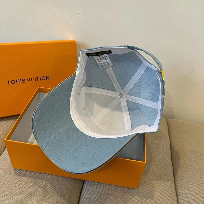 UrbanChic Louis Vuitton Caps 258046