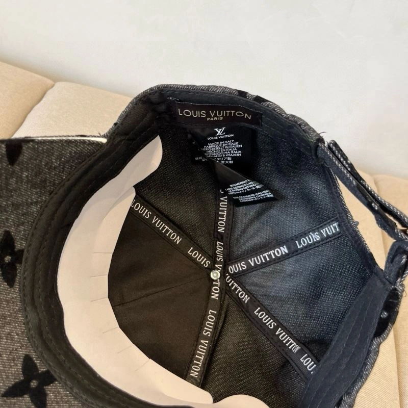 Louis Vuitton Caps Flexible 258040