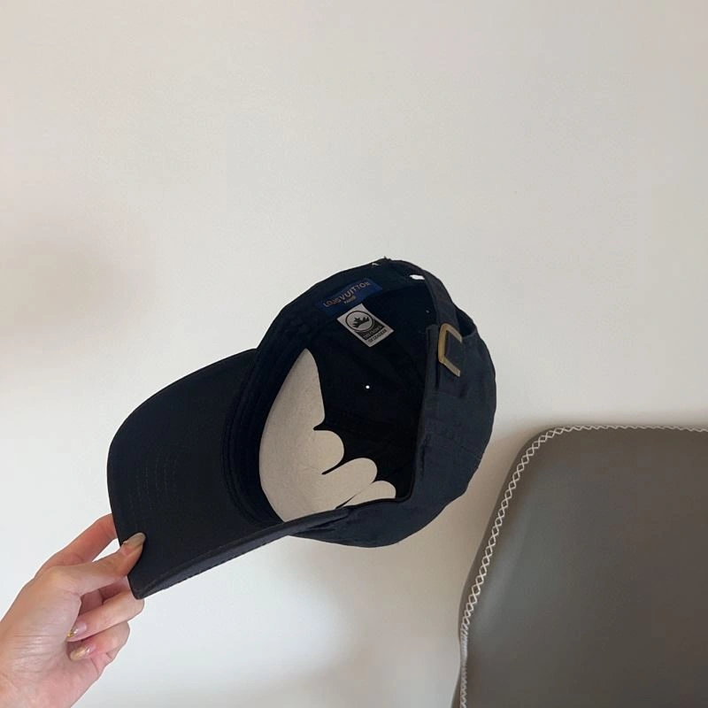 Louis Vuitton Caps Flexible 258028