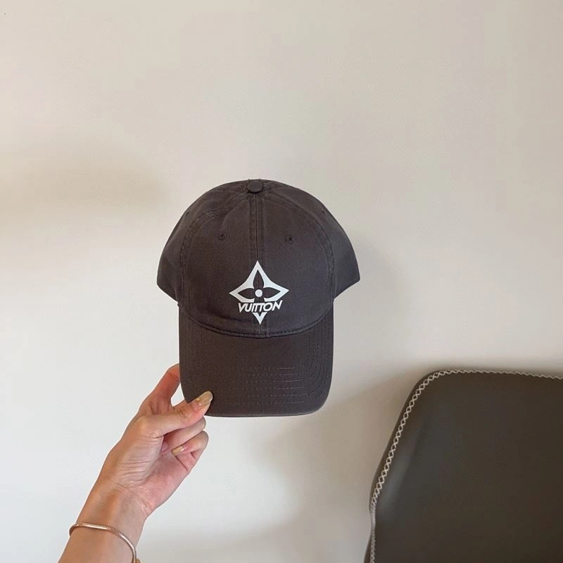 Stylish Louis Vuitton Caps 258027
