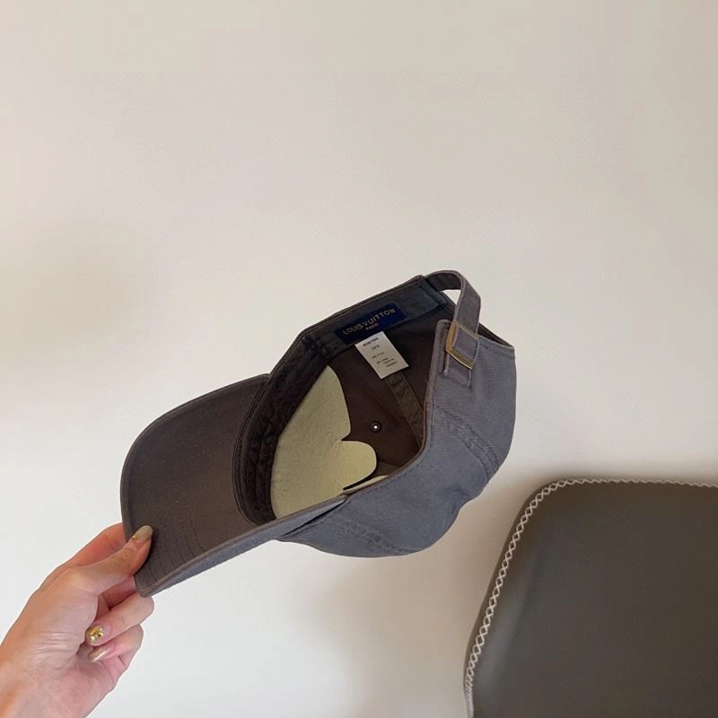 Stylish Louis Vuitton Caps 258027