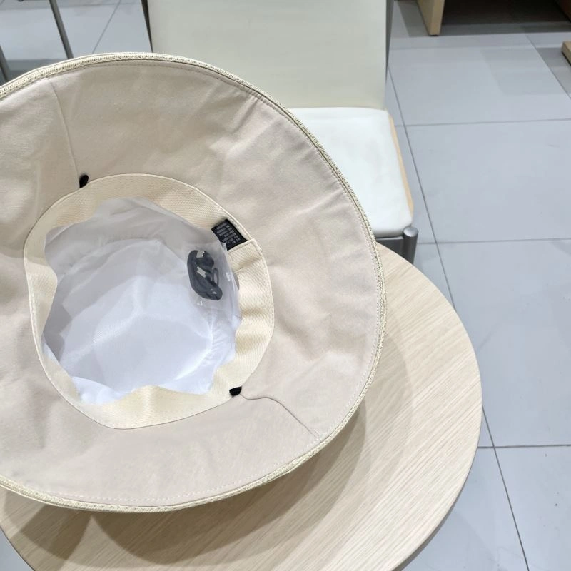 Louis Vuitton Caps Refined 257997