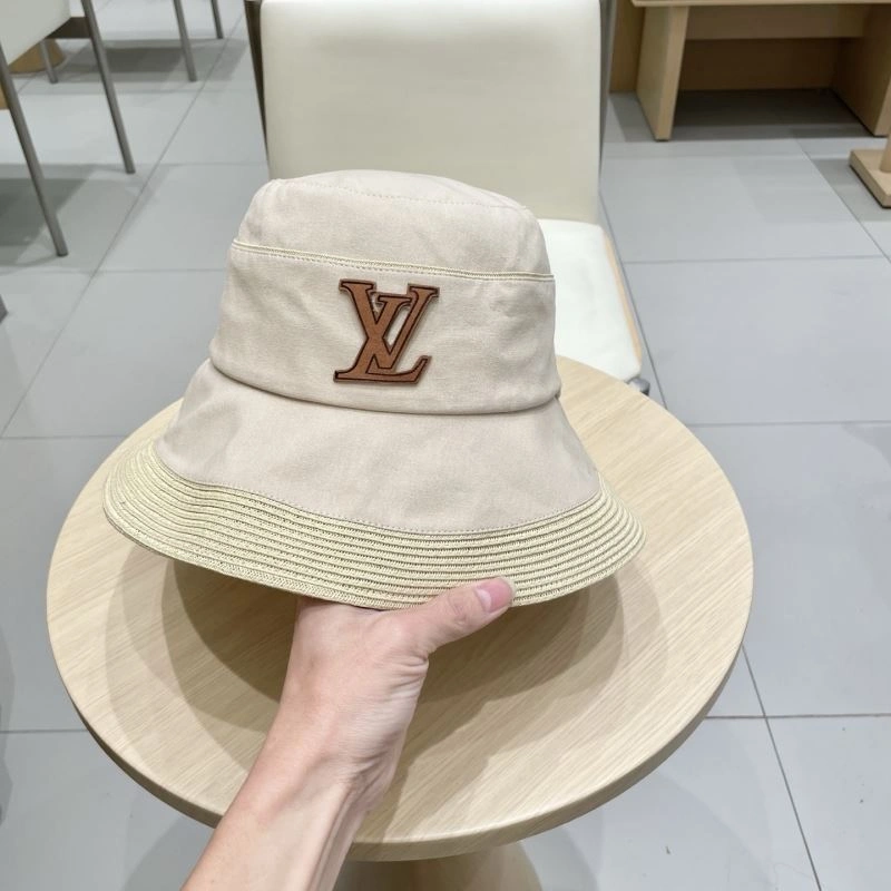 Louis Vuitton Caps Refined 257997