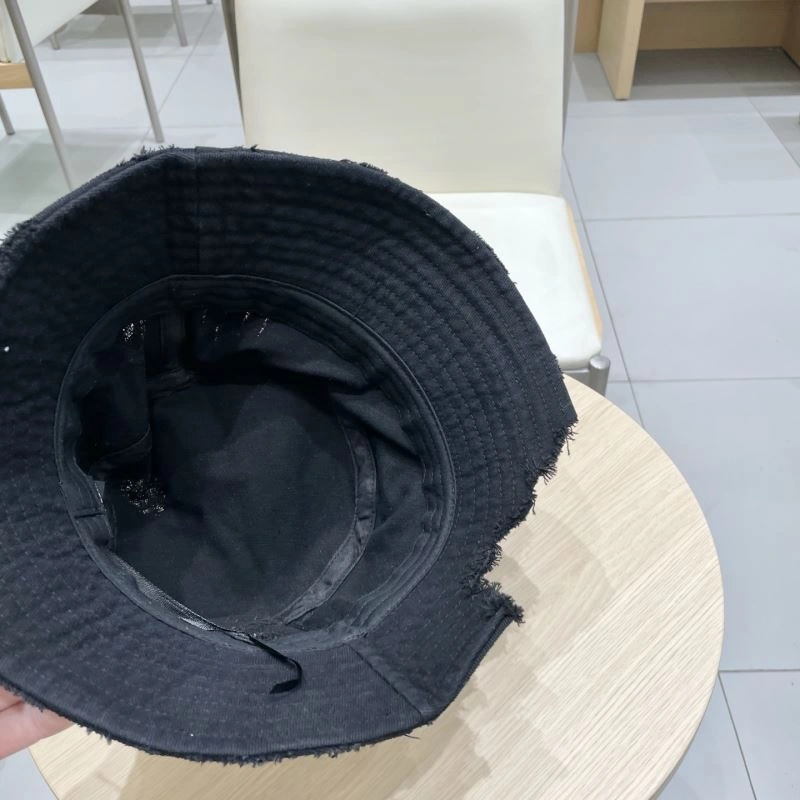 ModernLook Louis Vuitton Caps 257989