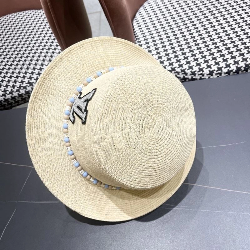 Louis Vuitton Caps Sleek 258015