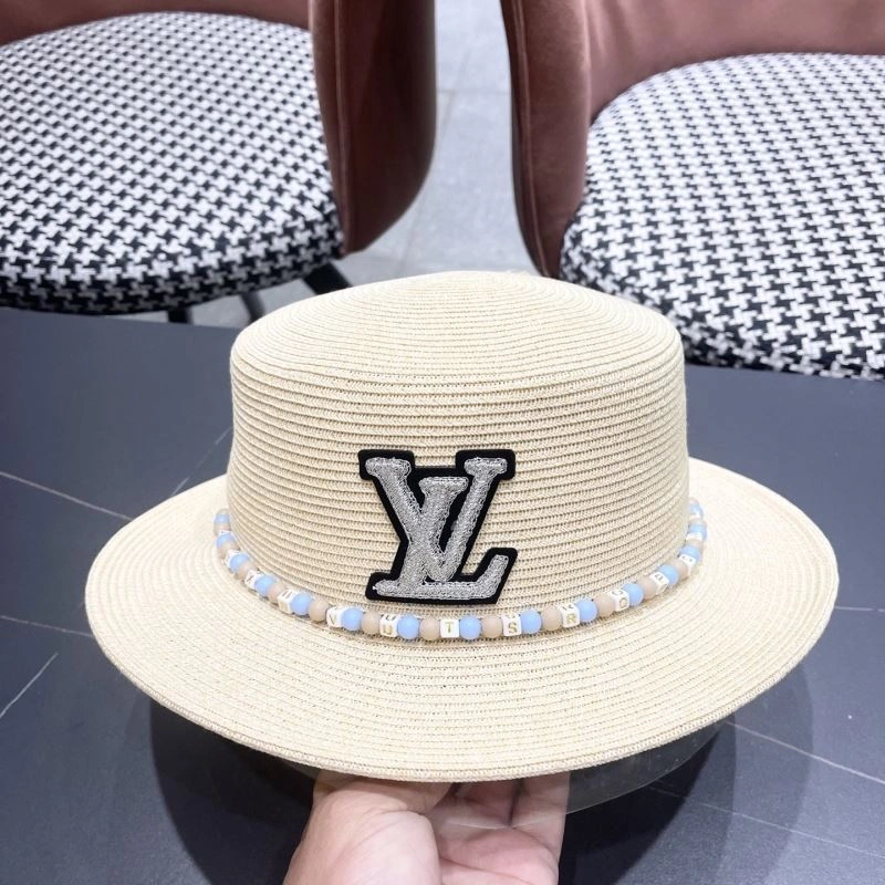 Louis Vuitton Caps Sleek 258015