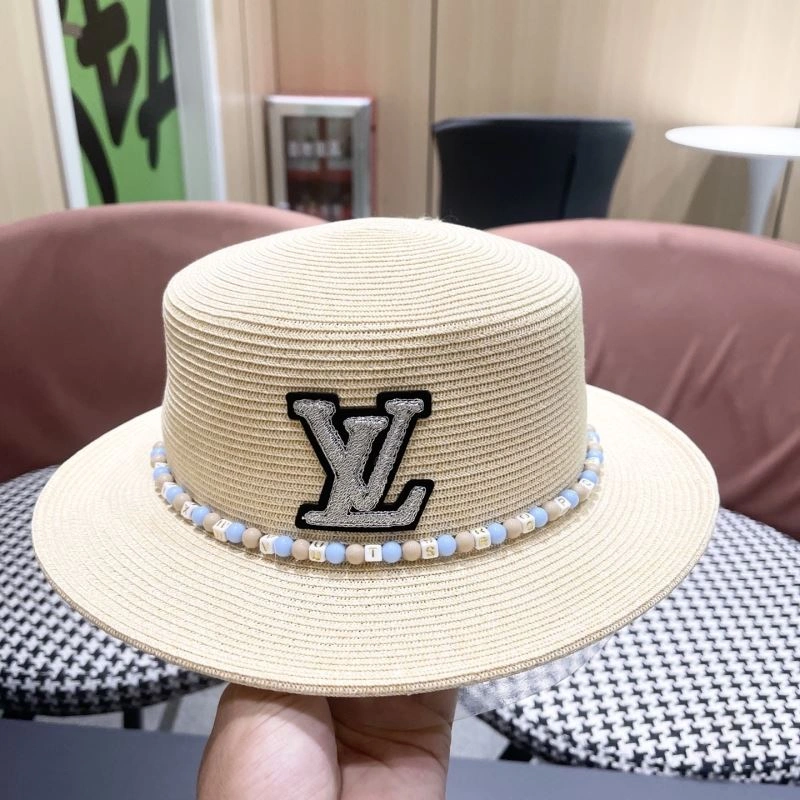 Louis Vuitton Caps Sleek 258015