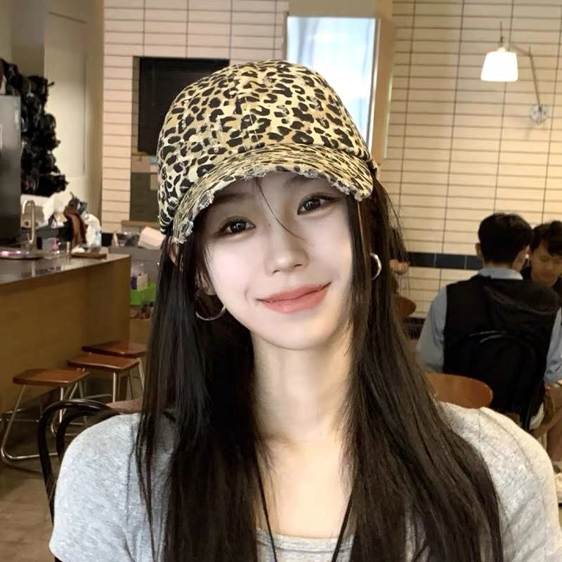 Louis Vuitton Caps Youthful 258017