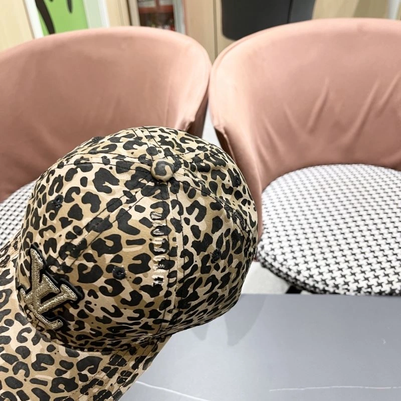 Louis Vuitton Caps Youthful 258017