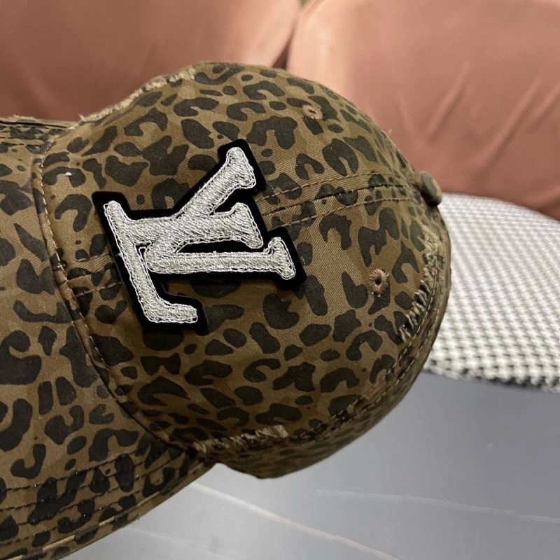 Louis Vuitton Caps Snug 258005
