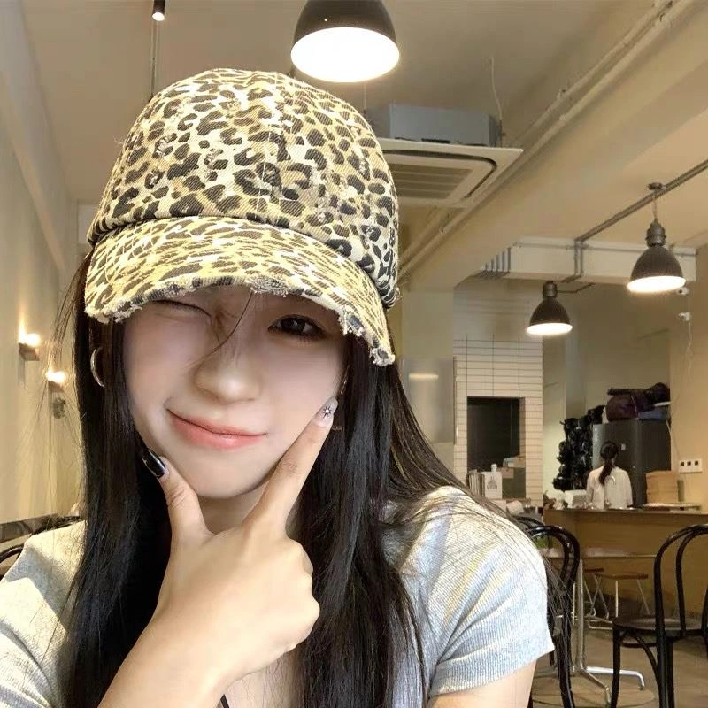 Supportive Louis Vuitton Caps 258012