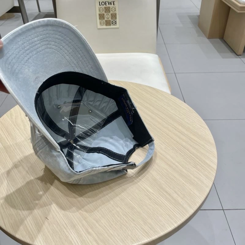 Popular Louis Vuitton Caps 257992