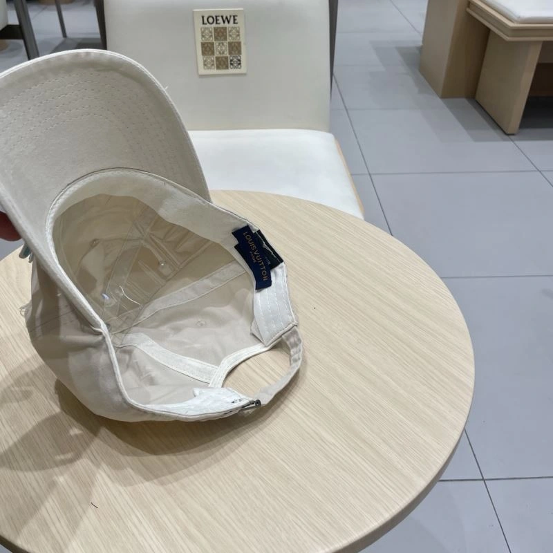 Louis Vuitton Caps Durable 257990