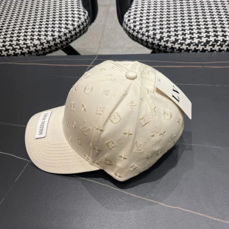 Louis Vuitton Caps Sleek 257980