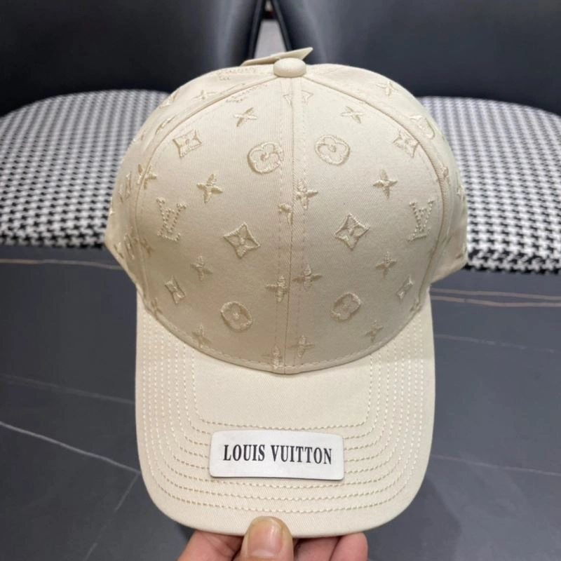 Louis Vuitton Caps Sleek 257980