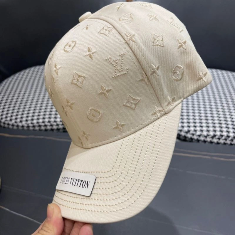 Louis Vuitton Caps Sleek 257980
